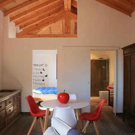 Podere Nigriano Κατάλυμα σε φάρμα Salò